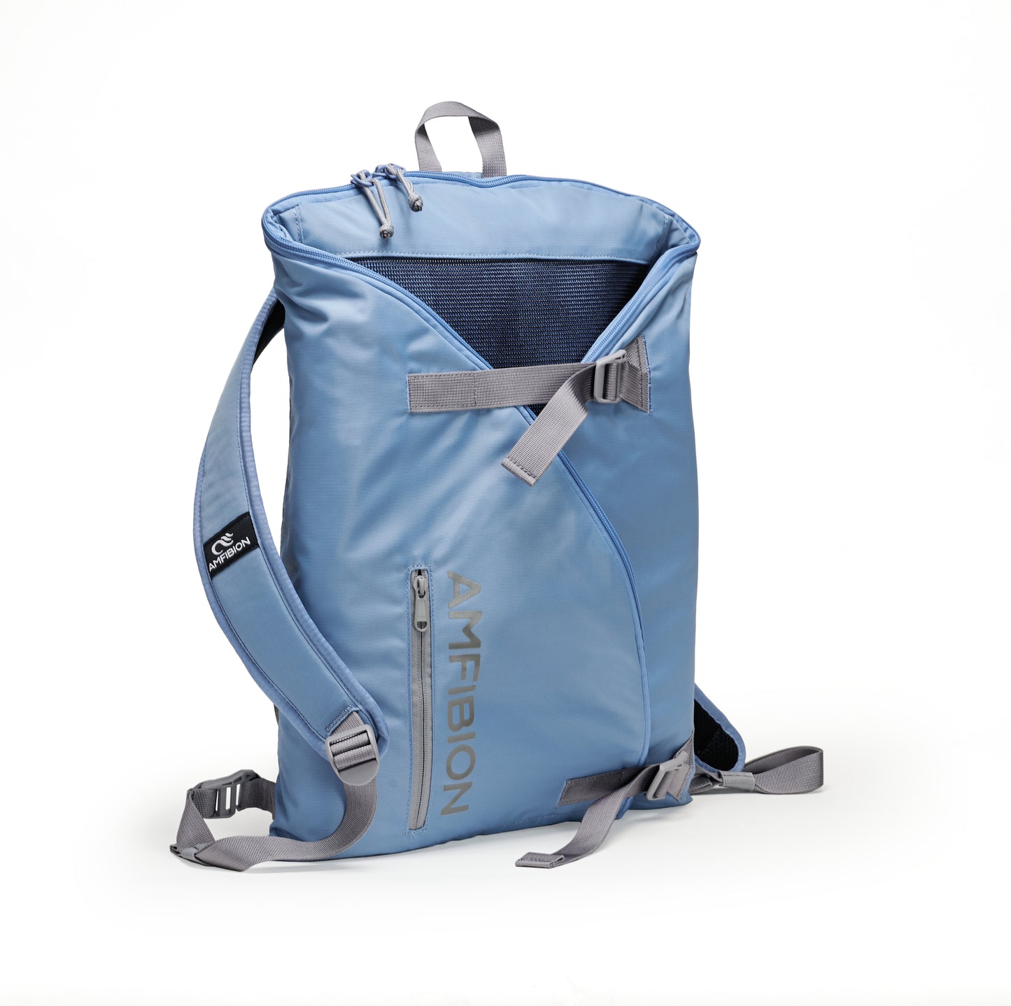 SHORELINE™ 2-IN-1 CHANGING MAT TO BACKPACK